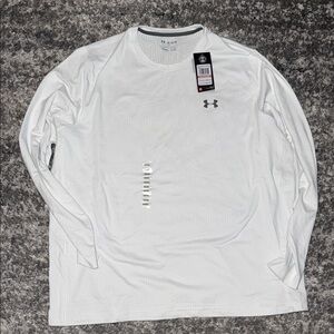 Under Armour Men’s White Long-Sleeve Performance Tee size 3X